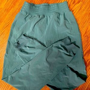 Lululemon pants
